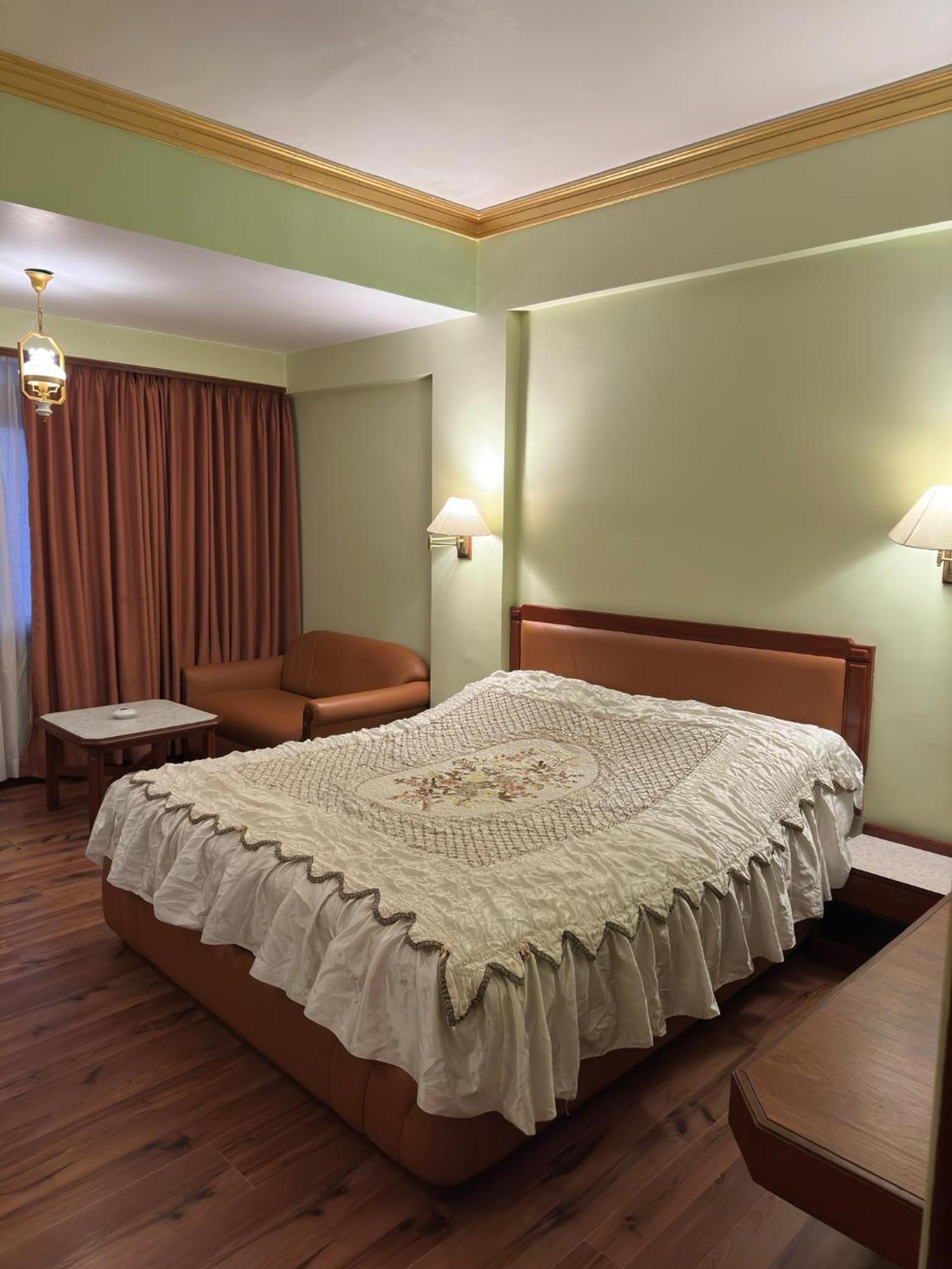 Hotel Nahar Nilgiris Ooty Exteriör bild